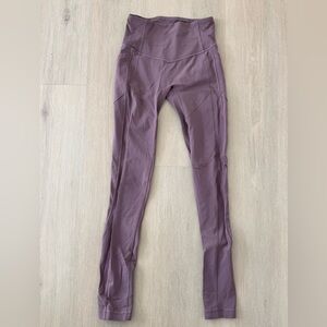 Lululemon size 4 leggings with pockets EUC
